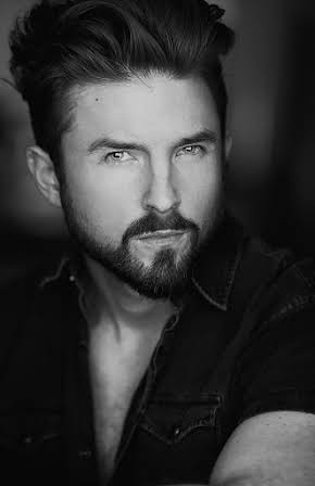 John Bregar as Declan