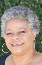 Alyson Fouse como Director