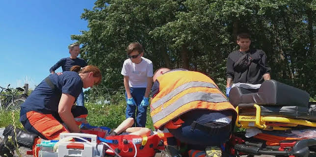 12:00: Lebensretter hautnah - Wenn jede Sekunde zählt | Sat1 | 12/1 2025