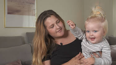 07:00: Unga Mammor (S5 E1) (S5) | TV3 | 4/18 2026