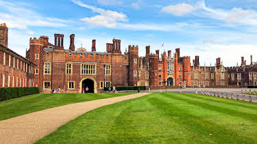 11:30 AM: Secrets of the Royal Palaces (S2 E6) (S2) | Channel 5 | 6/20 2026