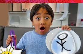 Ryan's World: Ryan's Floating Art Experiment!