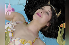 1: Annette Kellerman - Inventor of Women's Bathsuit