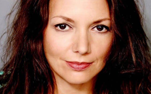 Joanne Whalley
