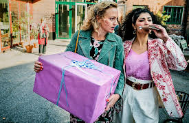 Swiping S01: Season finale - Siri