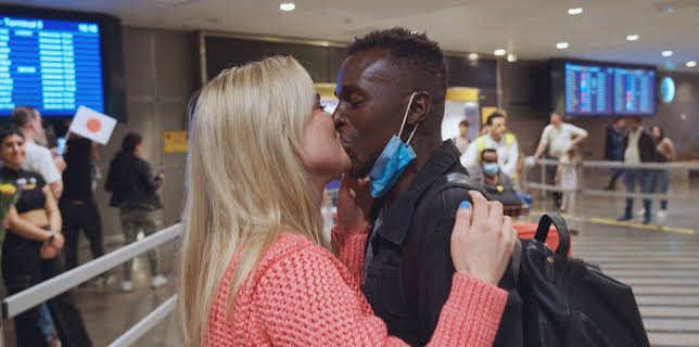 13:55: Elsker, elsker ikke (S3 E6) (S3) | VOX | 12/2 2025