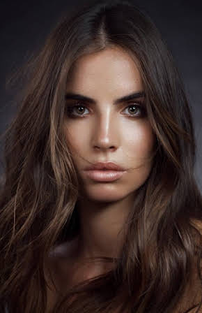 Hilty Bowen as 