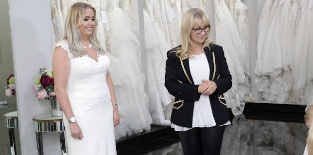 06:00: Say Yes to the Dress UK (S4 E25) (S4) | TLC | 11/25 2025