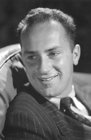 Keenan Wynn as 