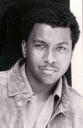 Jonas Chaka as Mouse