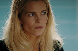 White Sands (English Subtitles): Warm Welcome (English Subtitles)