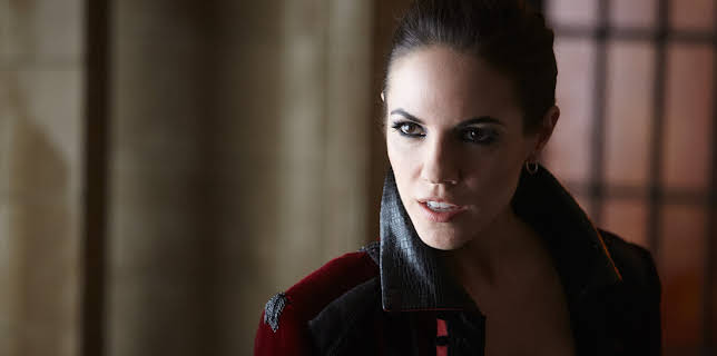 19:50: Lost Girl (S2 E13) (S2) | Viasat Series | 3/12 2026