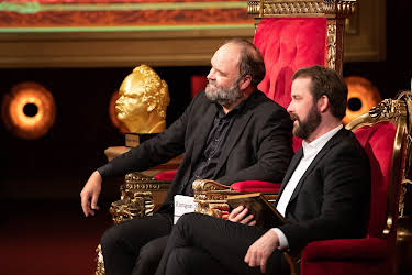 23:30: Kongen befaler (S4 E1) (S4) | TVNorge | 4/15 2026