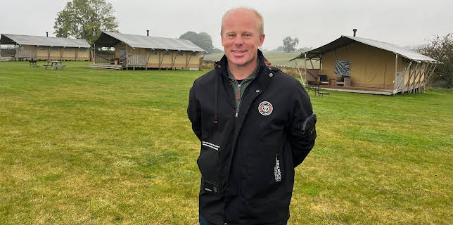 7:25 PM: Four in a Bed | More 4 | 3/8 2026