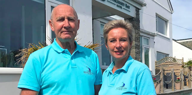 1:05 PM: Four in a Bed | More 4 | 12/6 2025