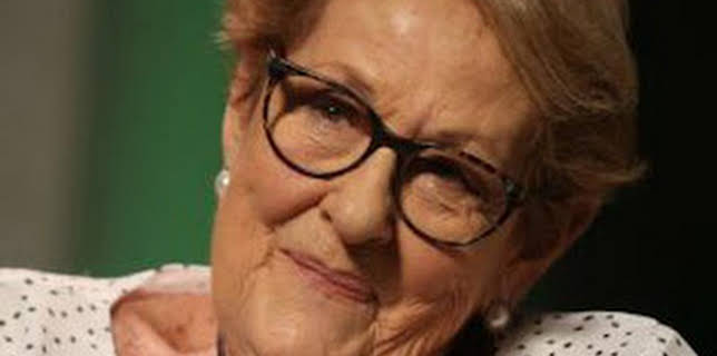 01:25: Tras la máscara: El papel de la mujer en el Carnaval en Canarias | TV Canaria | 1/28 2026