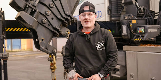 4:00 PM: Trucking Hell (S8 E11) (S8) | Paramount | 11/13 2025