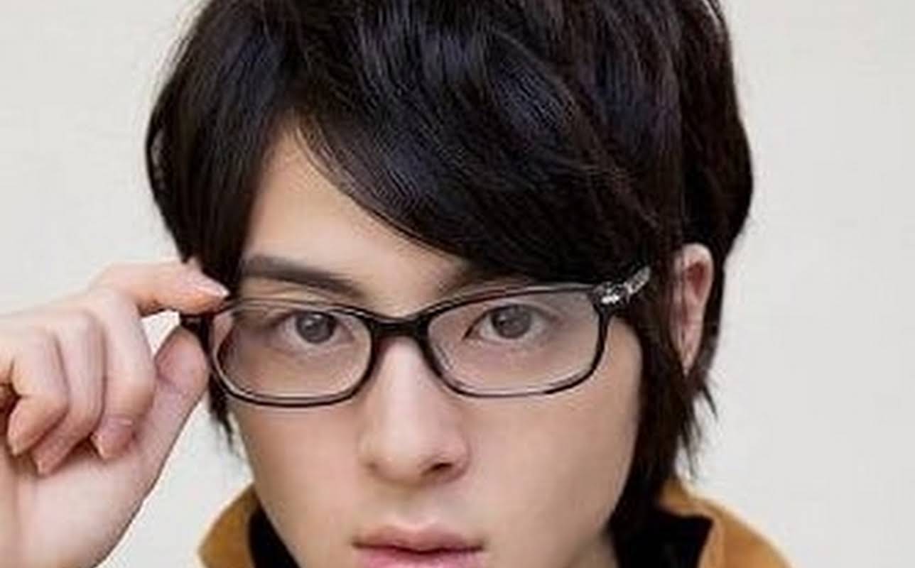 Mahiro Takasugi