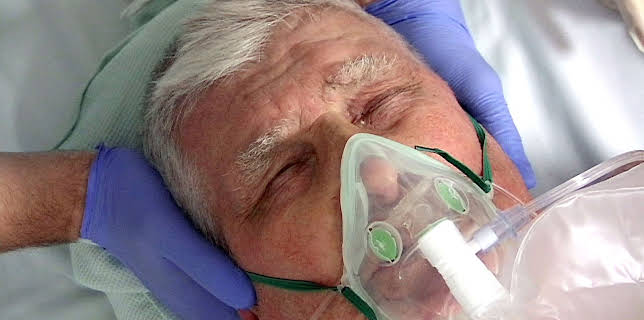 2:15 AM: 24 Hours in A&E | More 4 | 12/9 2025