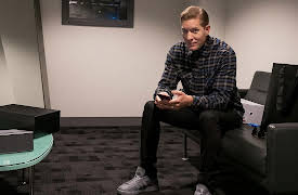 Power Confidential: Deal With The Devil