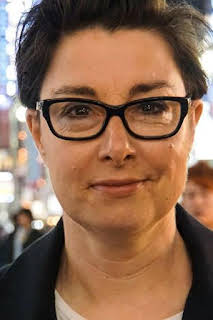 21:54: Japón con Sue Perkins: Episodio 2 | La Otra | 9/13 2026