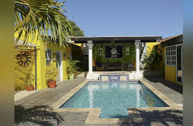 Top Secret Swimming Holes, Season 1: Fiji's Saw-I-Lau Caves