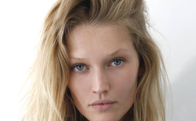 Toni Garrn