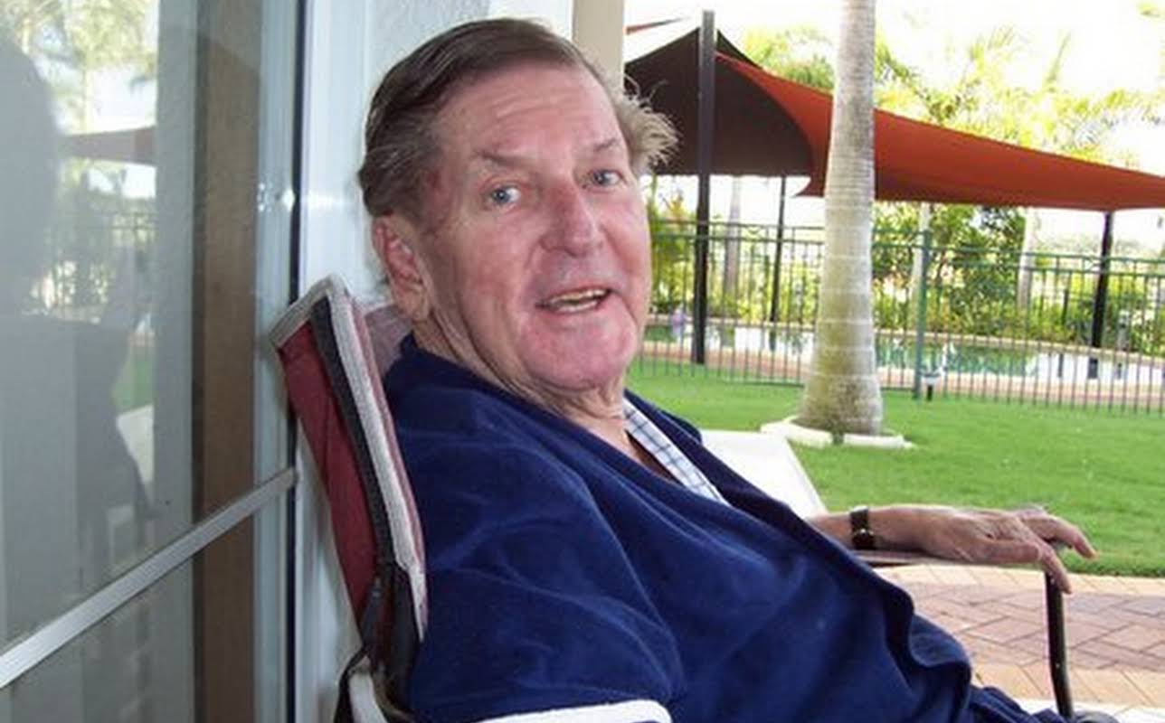 Ray Barrett