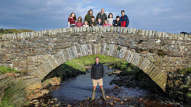 9:00 PM: Ben Fogle: New Lives in the Wild (S14 E1) (S14) | 5 Select | 12/9 2025
