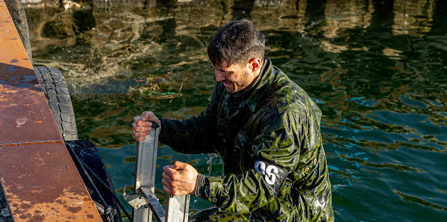 02:05: Elitstyrkans hemligheter - Danmark | TV12 | 12/26 2025