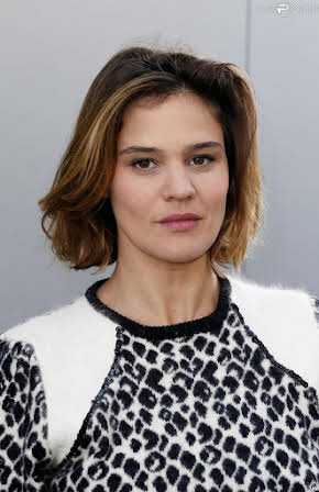 Marie Denarnaud as 