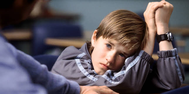 21:00: Skicka vidare | Kanal 5 | 12/24 2025