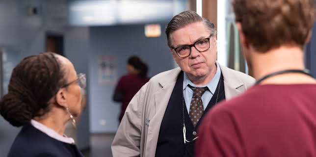 04:50: Chicago Med (S6 E12) (S6) | Viasat Series | 2/17 2026