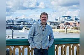 London's Great Bridges: Lighting The Thames: Episode 3