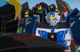 Transformers: Robots In Disguise: The Buzz on Windblade
