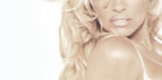 Pamela Anderson Lee (1999)