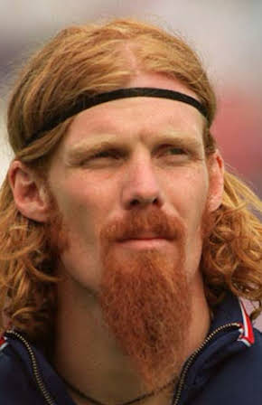 Alexi Lalas as 