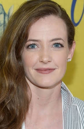 Stephanie Allynne as 