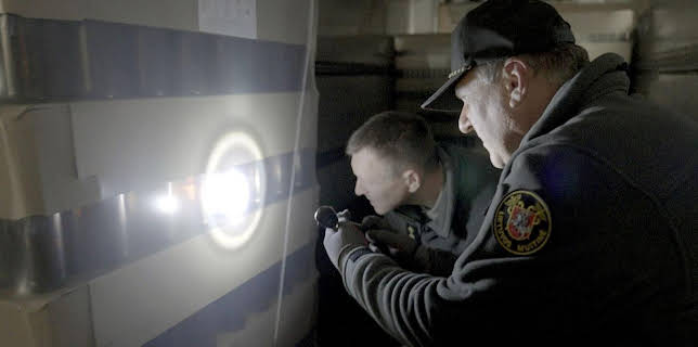 01:40: Russland: Verbotene Geschäfte | Arte | 3/25 2026