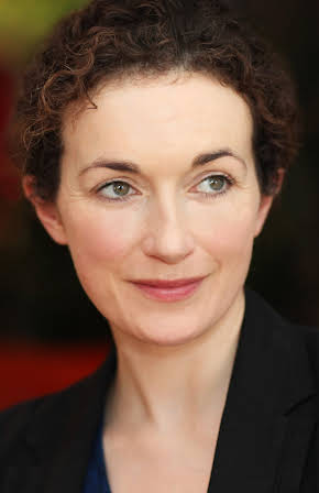 Tara Breathnach as 