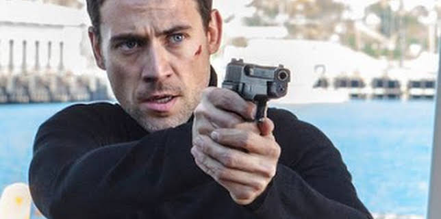 23:45: The Saint (IMDb 4.9) | TV3 | 12/31 2025