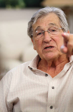 Shecky Greene as 