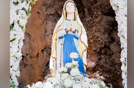 How Jesus Became God: The Disciples' Visions of Jesus