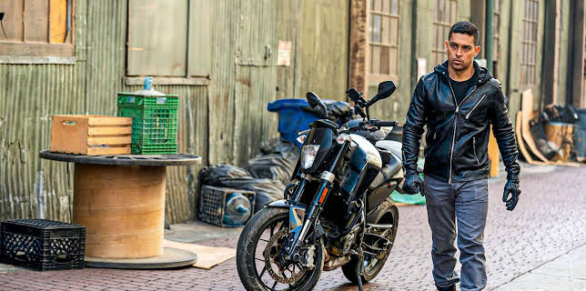 10:00 AM: NCIS (S17 E10) (S17) | 5 USA | 12/17 2025