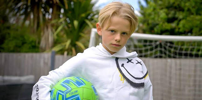 2:25 PM: The Football Academy (S1) | CBBC | 11/13 2025