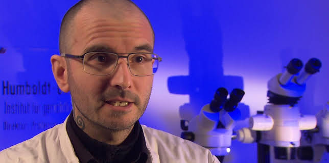 05:10: Medical Detectives - Geheimnisse der Gerichtsmedizin | VOX | 12/20 2025