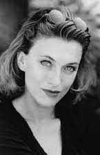 Natacha Lindinger como 