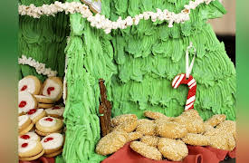 Crazy Cookie Builds, Season 1: Tasty Race Car Santa Sleigh