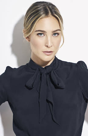 Molly McQueen as 