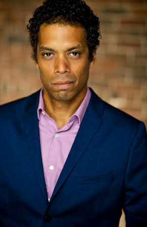 Manuel Rodriguez-Saenz as 